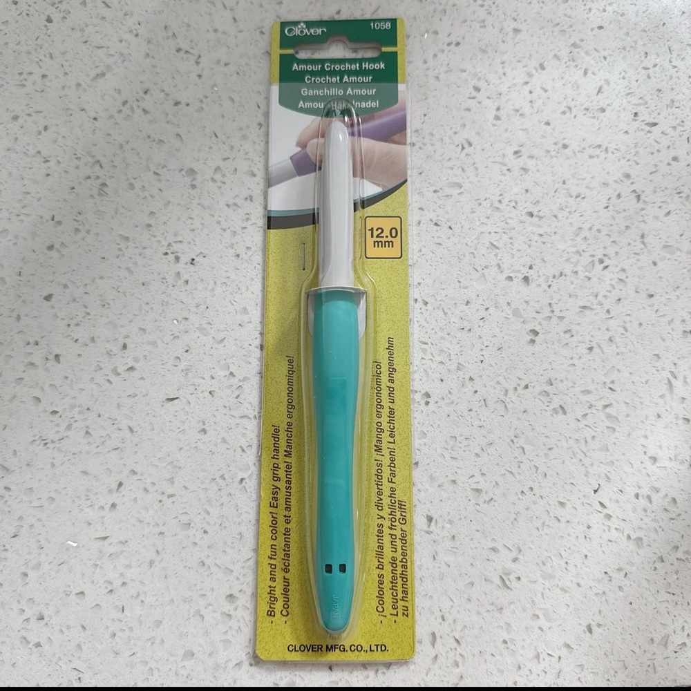 Clover Amour Crochet Hook-Size 12mm